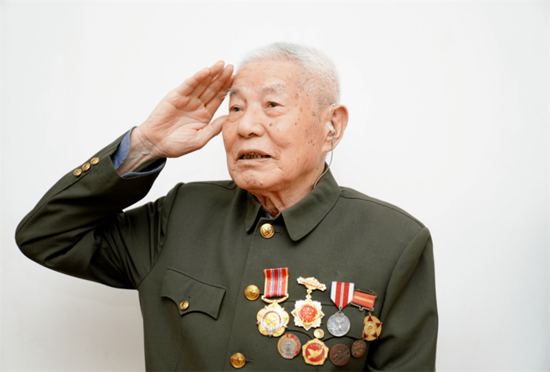 1635122242397748.png 志愿军战士阎福斌.png